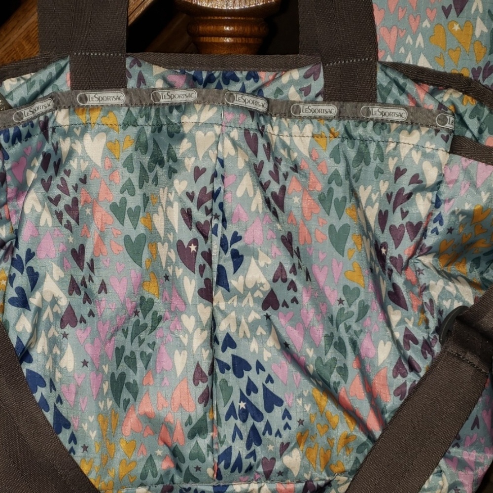 Lesportsac - image 2